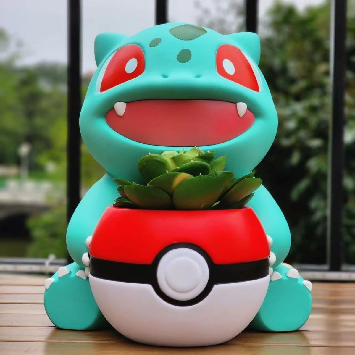 ポケモンピカチュウの植木鉢,ヒトカゲ,リス,フシギダネ,鉢植えの