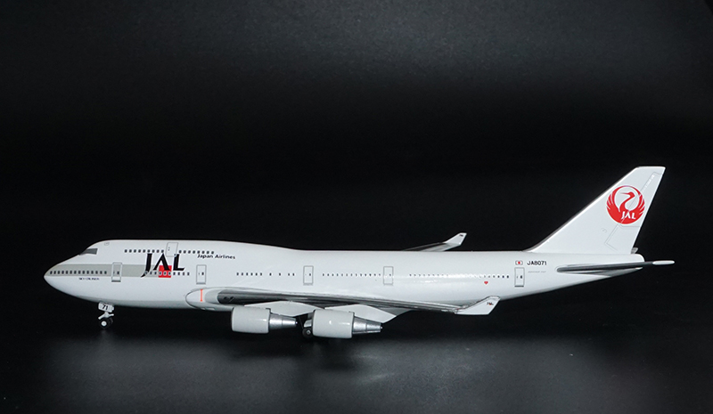 激レア 1/300 JAL 747-400 シリアル番号入りダイキャスト 激レア 1/300