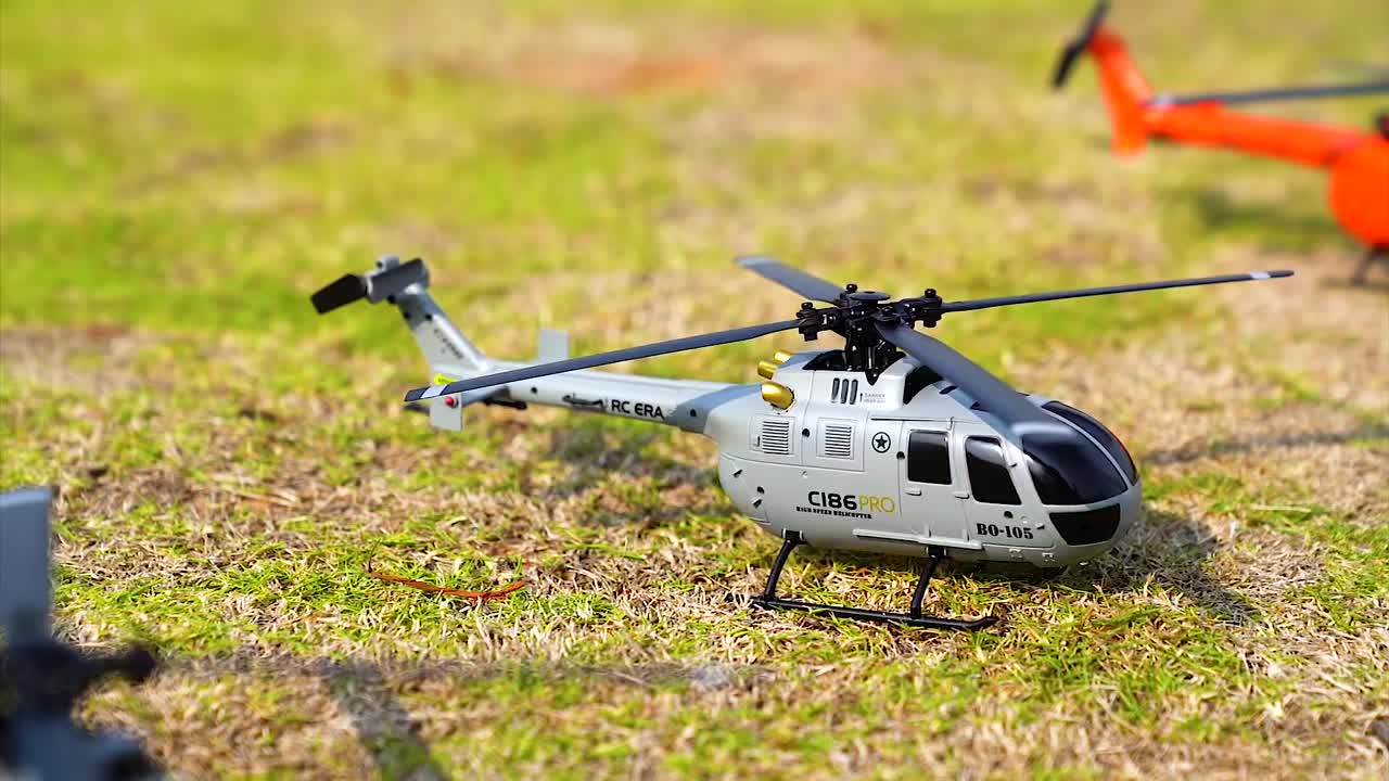 C186 RC ヘリコプター 2.4 グラム 4CH BO105 飛行機 4 プロペラ 6 軸