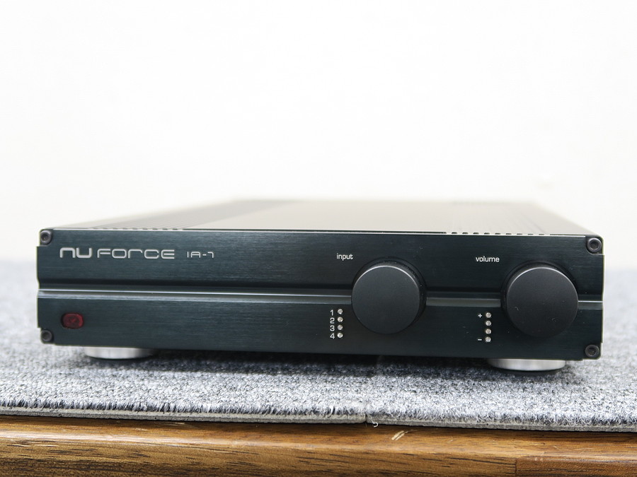 ニューフォース NuForce IA-7EV2 プリメインアンプ 正規 @38948 / 中古
