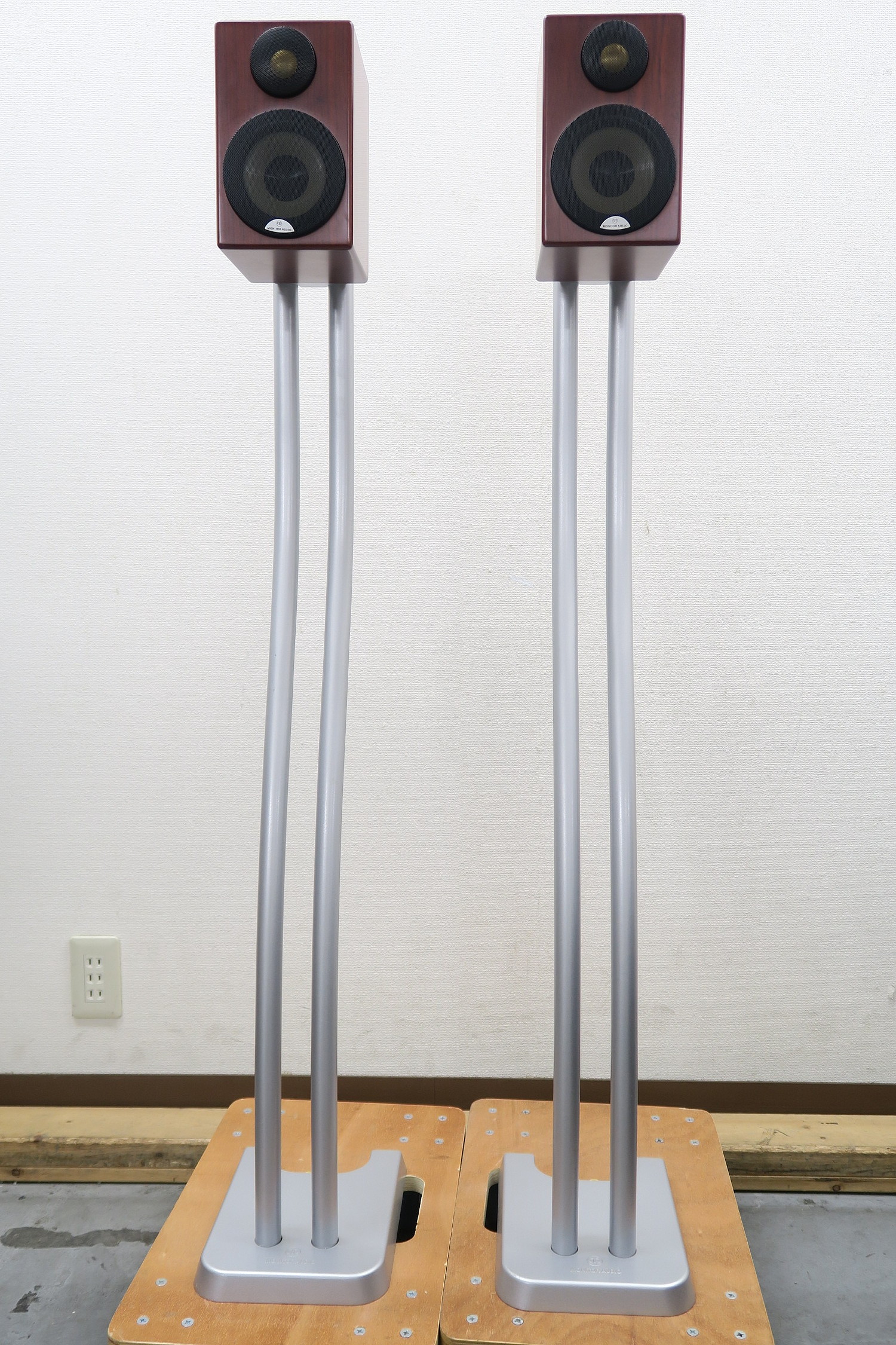 Monitor Audio Radius 90 スピーカーペア 専用スタンド付き@48376