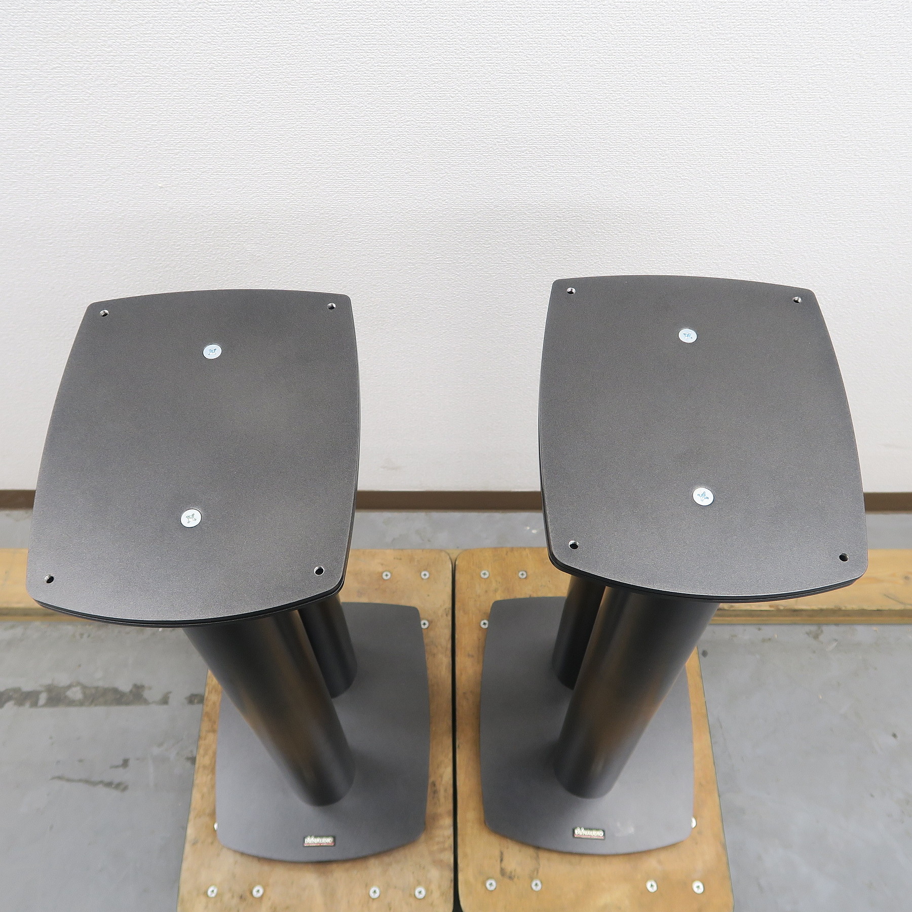 Bランク】ディナウディオ DYNAUDIO Stand 4 スピーカースタンドペア