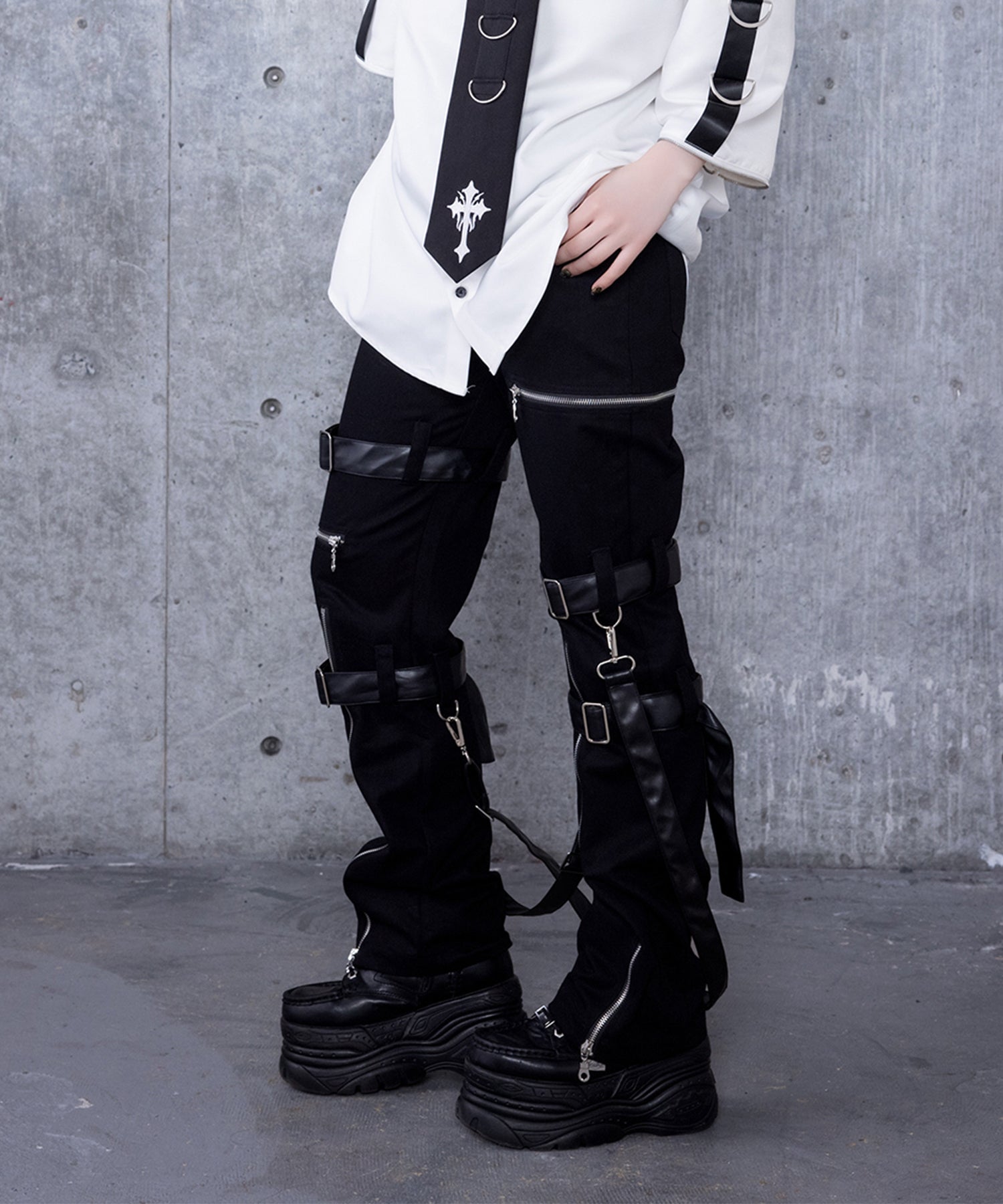 サスペンダーベルトZIPパンツ– A AM STUDIO