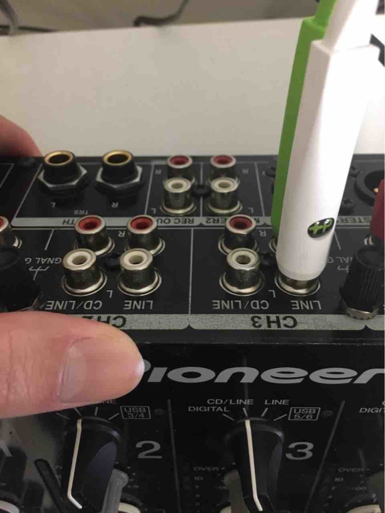 2019改訂版】 写真でよくわかる！ PCDJコントローラーをミキサーに接続