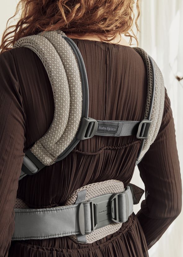 公式】ベビーキャリア HARMONY｜ベビービョルンの抱っこ紐 | BabyBjörn