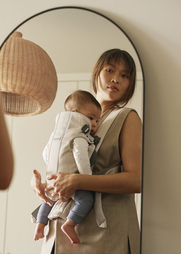 公式】ベビービョルン ベビーキャリア MINI｜新生児から使える抱っこ紐