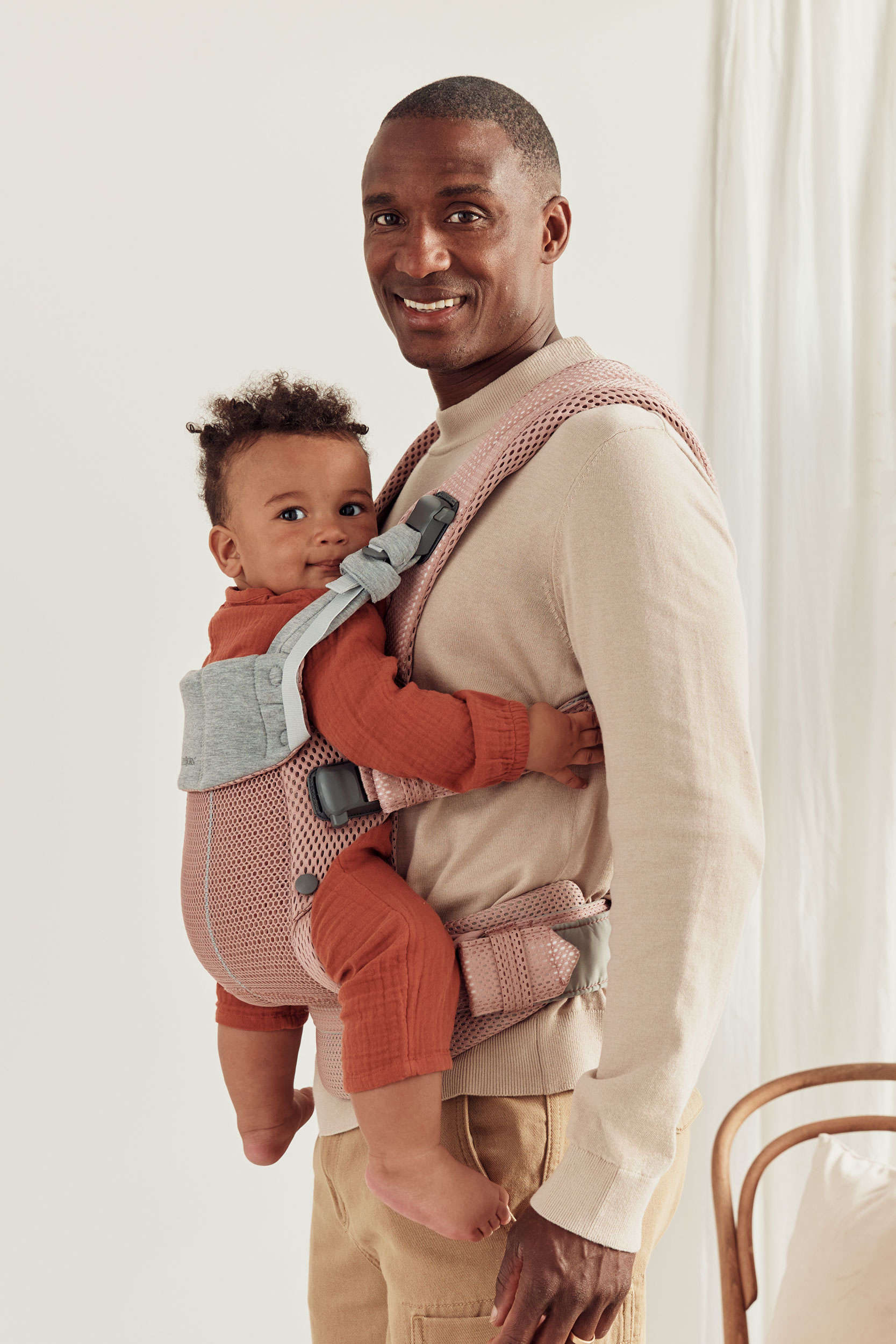 Baby Carrier Harmony—comfy, padded back support | BabyBjörn