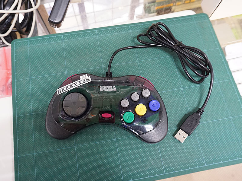 サターンパッドを“USBゲームパッド化”する基板が入荷、はんだ付け不要