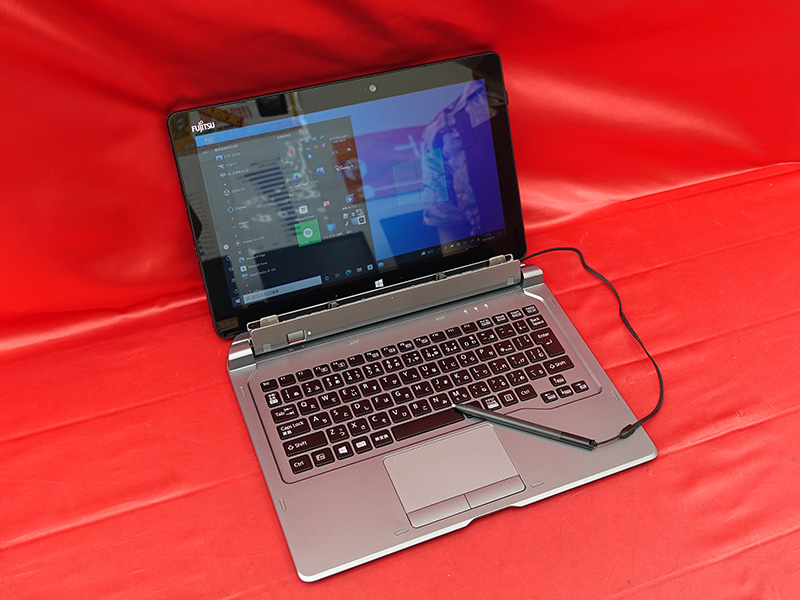 Fujitsu Arrows Tab Q665⁄L FARQ05001 Used Fujitsu ArrowsTab Q665/L