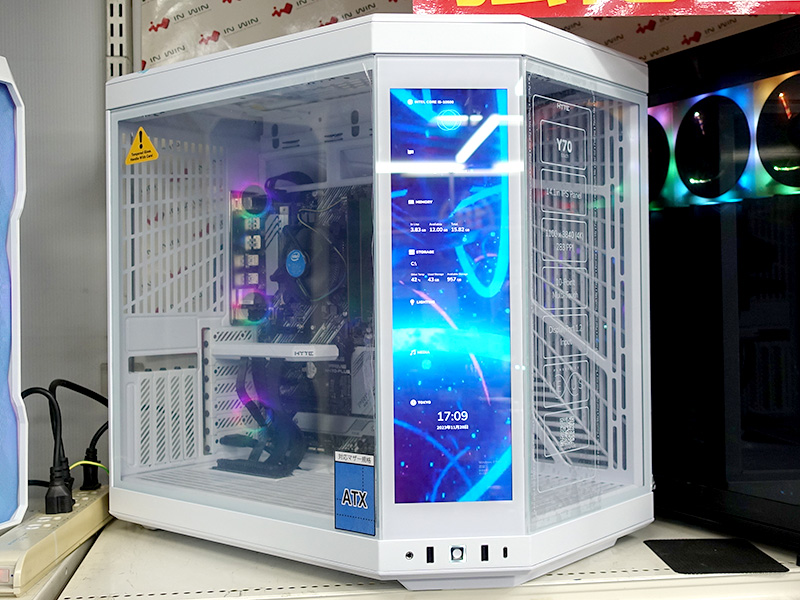 縦長タッチ液晶搭載の魅せるPCケース「HYTE Y70 Touch」が12月1日発売