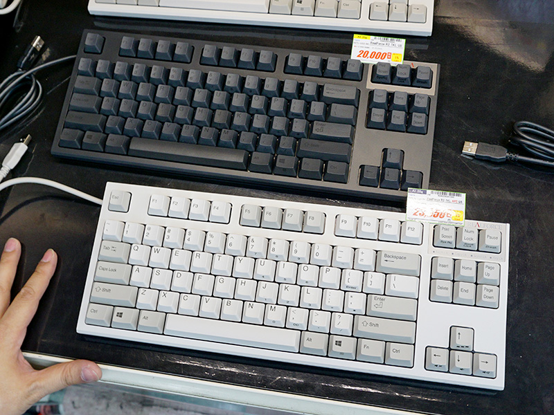 東プレ「REALFORCE」のテンキーレスに英語配列が登場、合計18機種