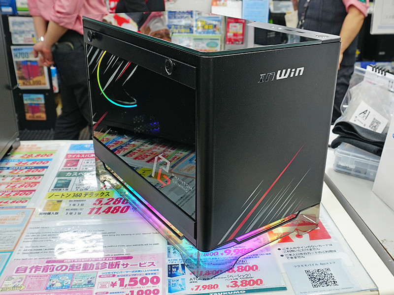 ASRock Phantom GamingとコラボしたPCケースがIN WINから、計2製品