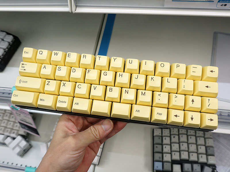 カーソルキー付きの40％キーボード自作キット「Column13」 - AKIBA PC