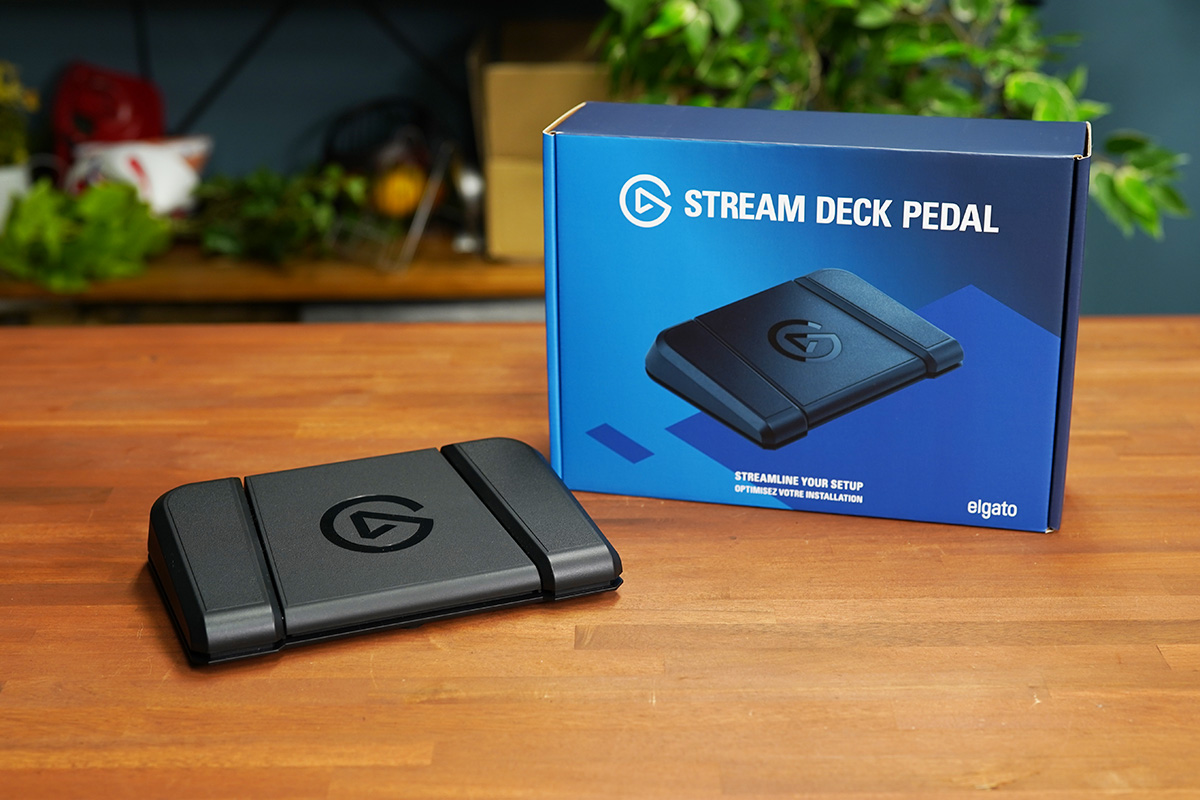 フットペダルで一人で配信がもっと楽に、「Elgato Stream Deck Pedal