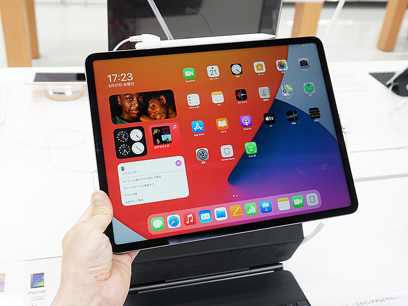 iPad Proの最新モデルがデビュー、M1チップ搭載で12.9型はミニLED