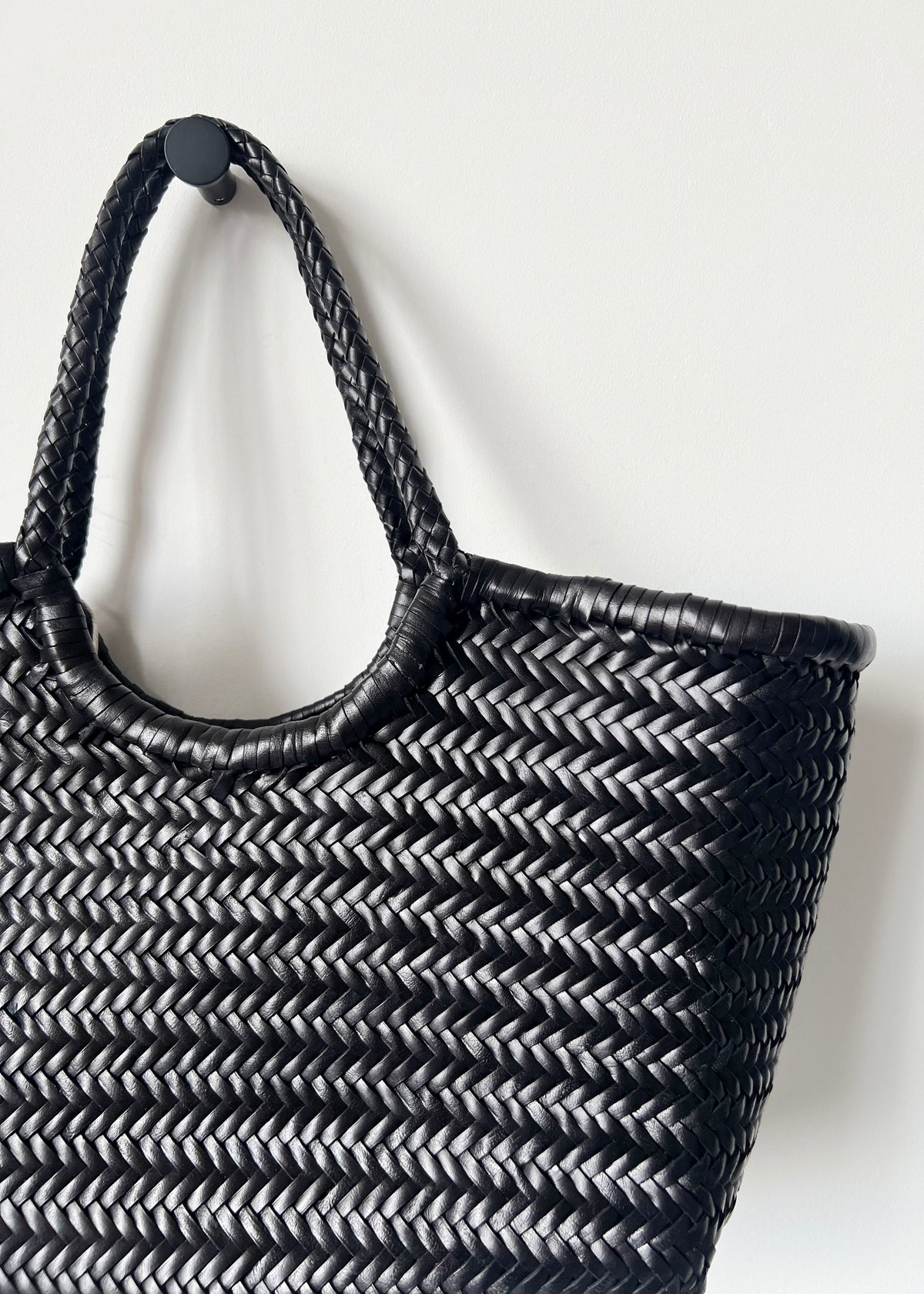 Large Nantucket Basket Bag, Black | Dragon Diffusion | Aimé London