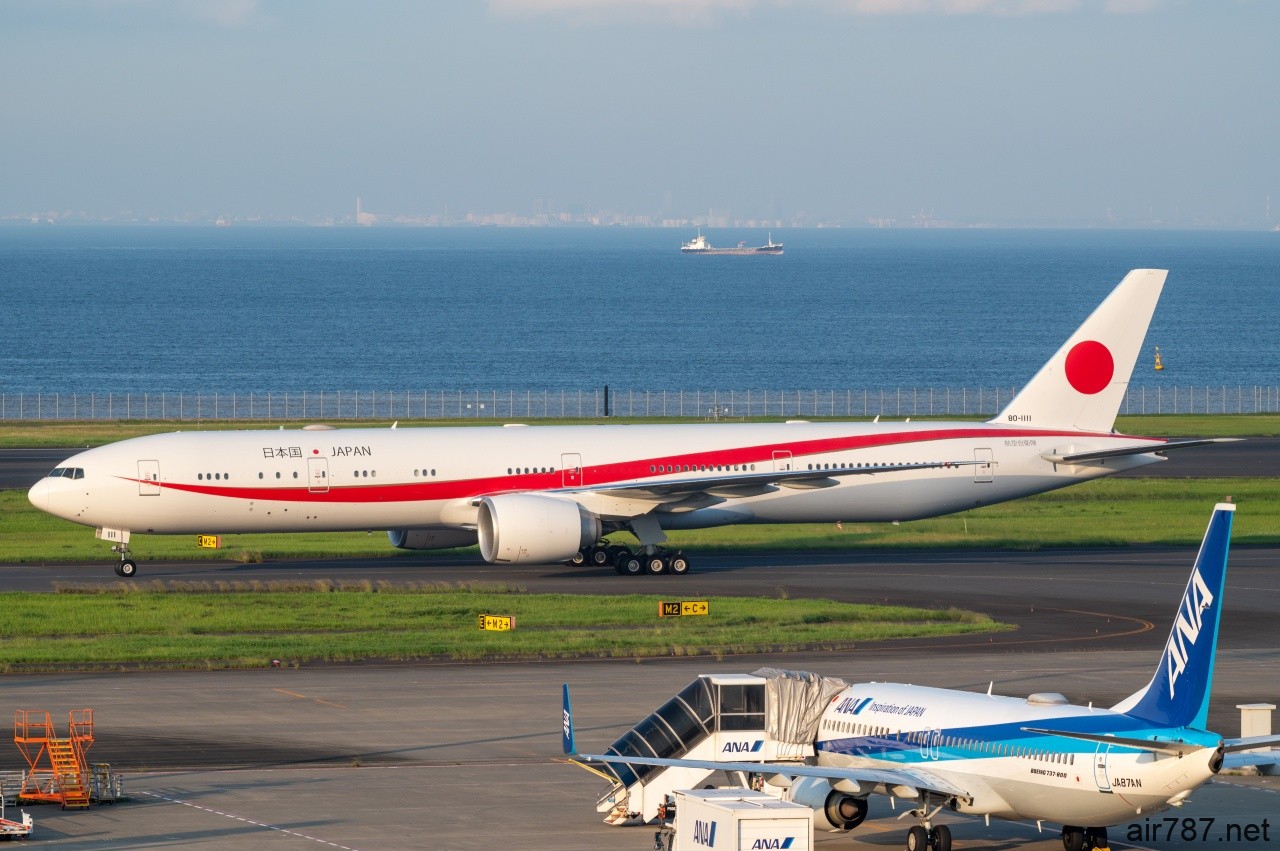 天皇皇后両陛下 イギリス親善訪問を終え政府専用機で羽田空港へ | iH別館