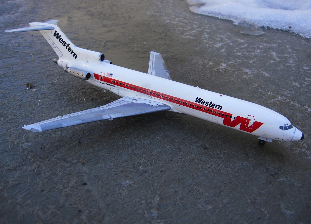 Airfix Boeing 727-200 #12688 – Airlinercafe