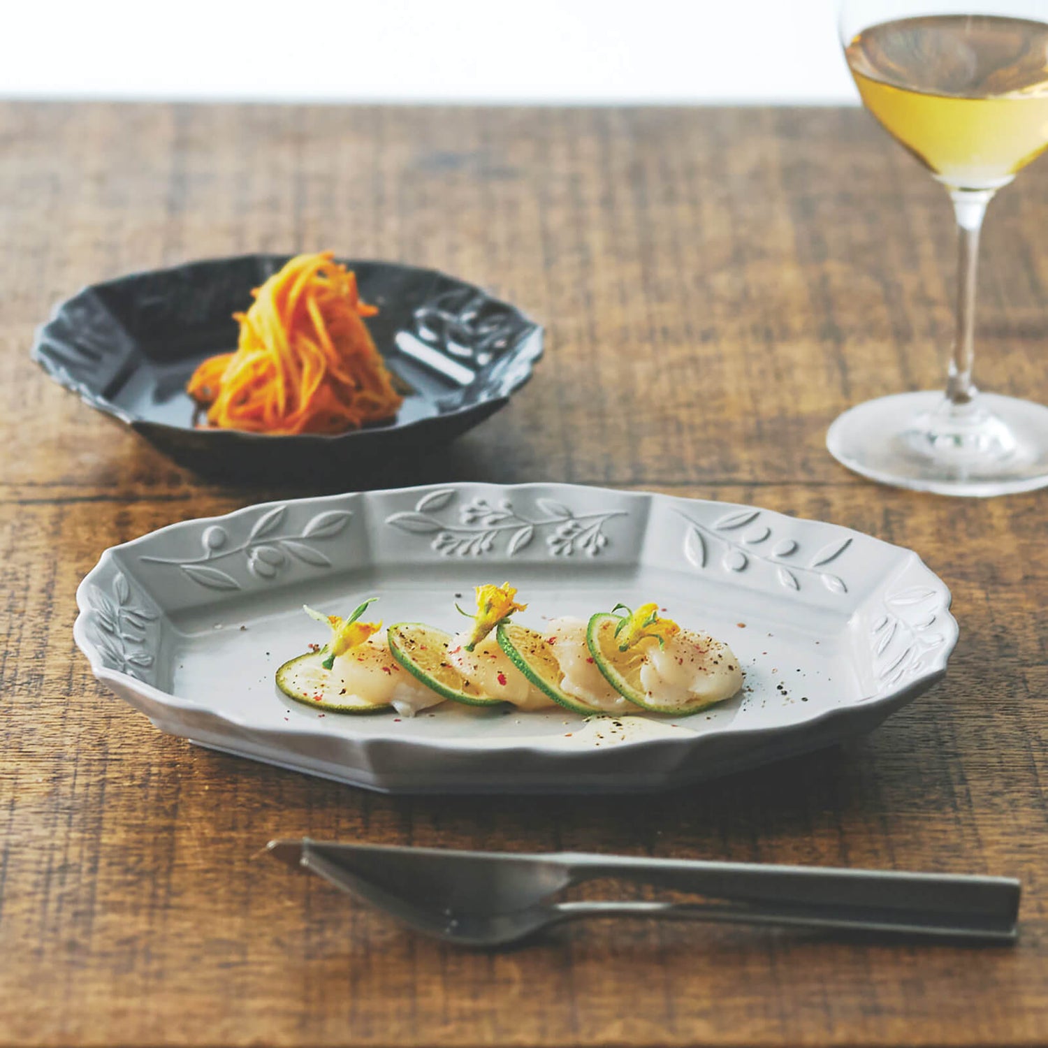 オリーヴ オーバル プレート 26cm | aito製作所 | 美濃焼・瀬戸焼を