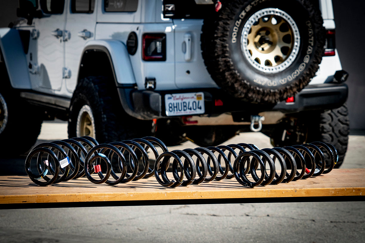 MOPAR 純正 2.0インチ リフト用 コイルスプリング (JLラングラー