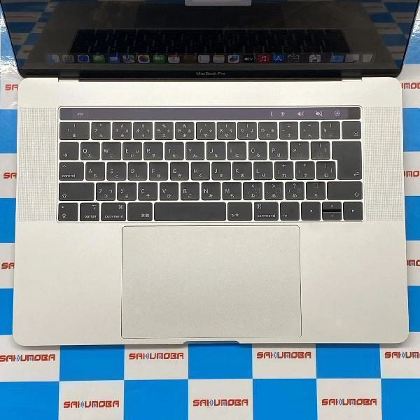 MacBook Pro 15インチ 2018 16GB 256GB A1990 極美品 シルバー | 中古