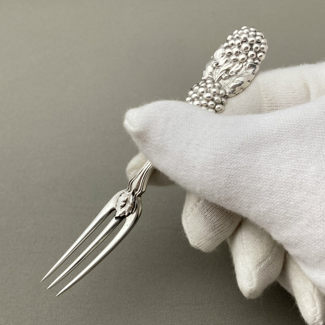 ティファニー「ベリーフォーク ”Blackberry”」《アンティックかとう》