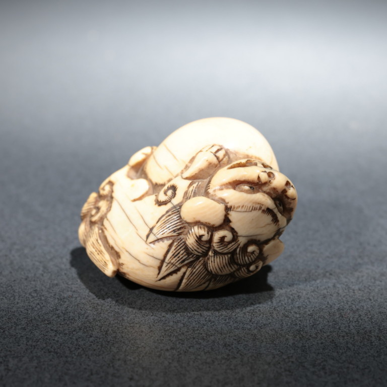 象牙 玉獅子根付 - 古好屋