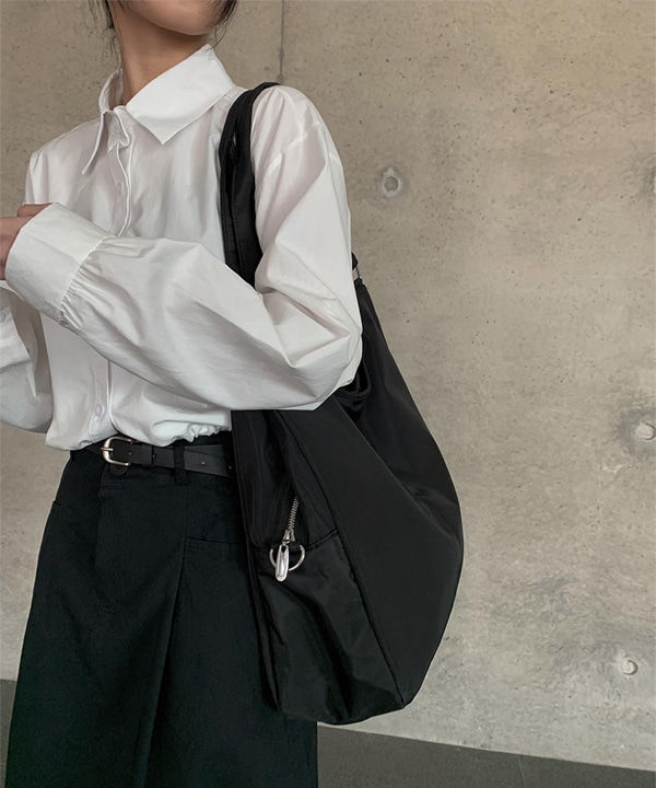 ビッグサイズブラックショルダーバッグ | ファッション通販サイト NUGU