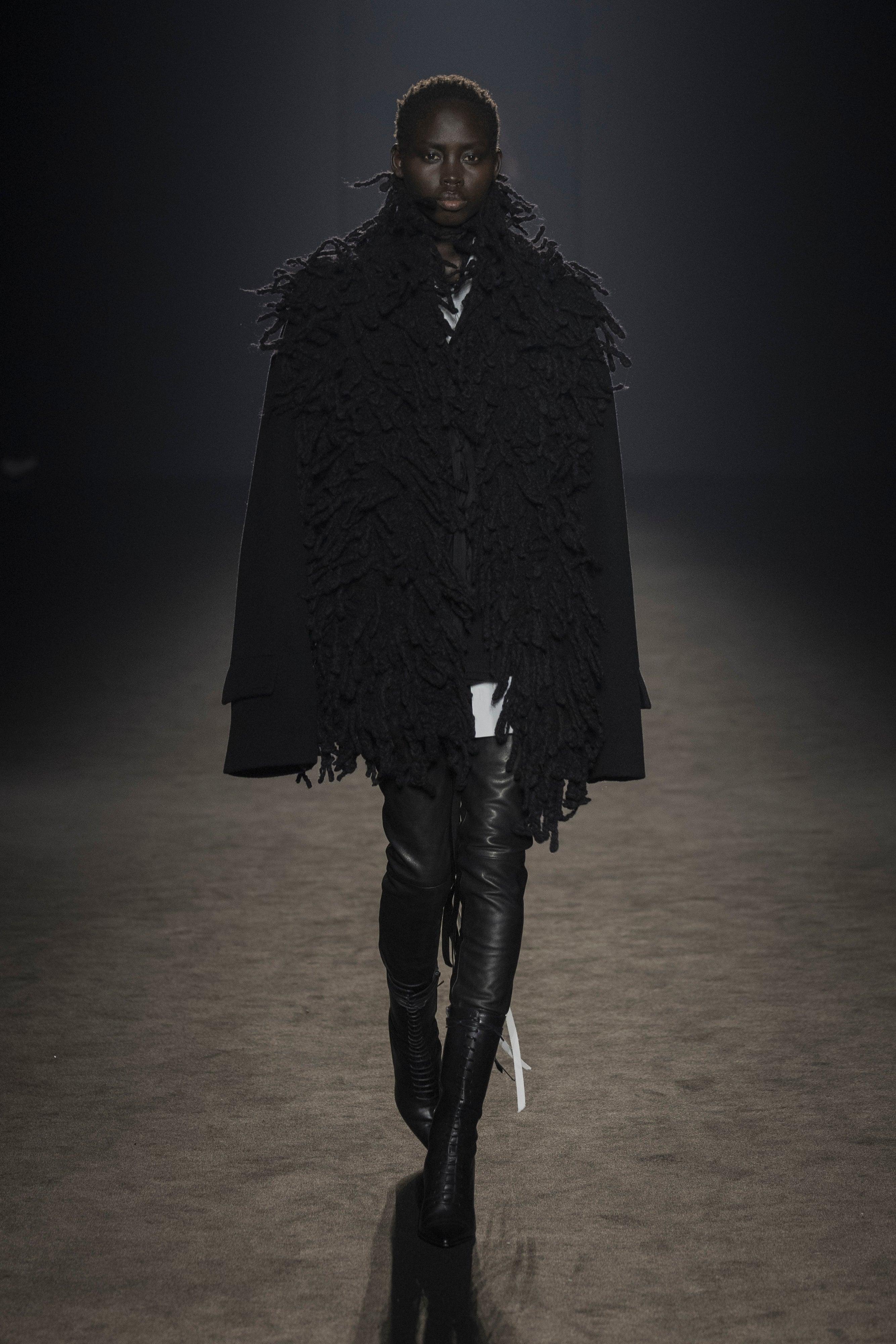 ANN DEMEULEMEESTER 作品集 Looks A/W 24 – Ann Demeulemeester