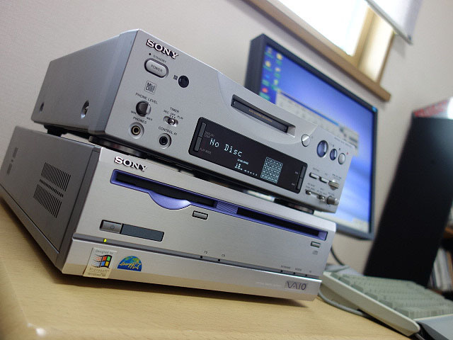 MDS-PC1 (Sony) 1997年 54,000円 | 古いハードに囲まれて since2011