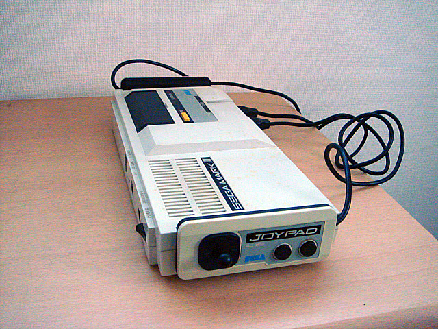 SEGA マークⅢ (SEGA) 1985年 | 古いハードに囲まれて since2011