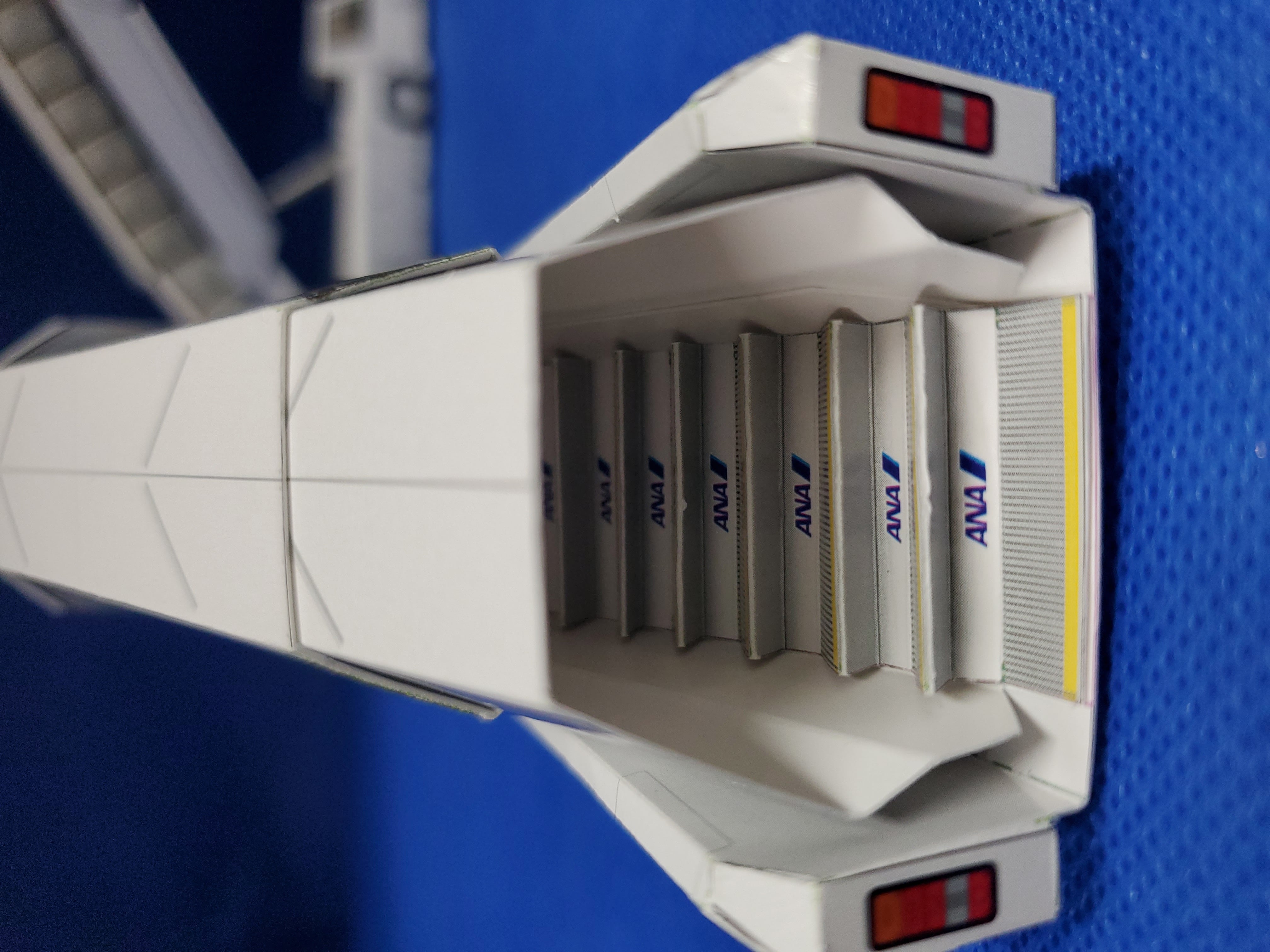 ANA プレミアムペーパークラフト 第1弾 パッセンジャーステップ車