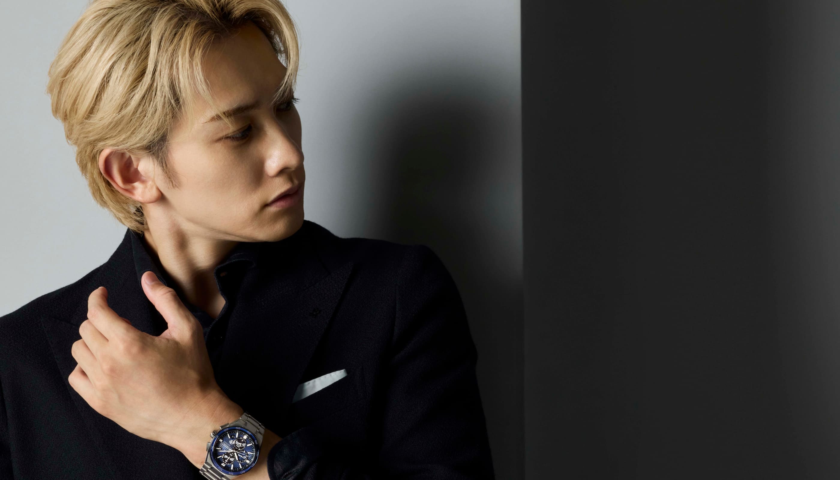 時代を牽引する男の腕元を彩る相棒――セイコー アストロン Nexterを俳優