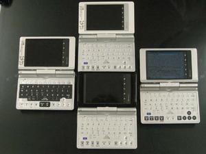 ASCII.jp：シャープ、“Linuxザウルス”の新製品『SL-C860』を発売――日英