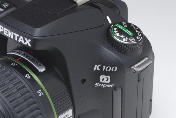 ASCII.jp：【フォトレビュー】ペンタックスK100D Super (1/2)