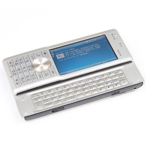 ASCII.jp：【レビュー】Advanced/W-ZERO3[es] (1/3)