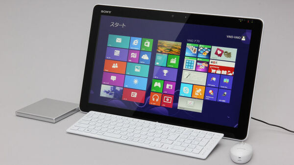 ASCII.jp：フォトレビュー：家族で楽しむ一体型タッチPC VAIO Tap 20 (1/2)