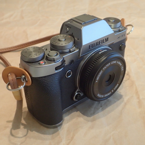 ASCII.jp：20mmボディーに3つのフィルターを内蔵した極薄レンズを衝動