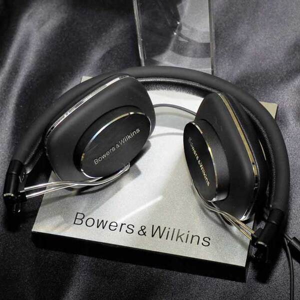 ASCII.jp：B＆W、ワイヤレス化した「P7」や本革使用の「P3S2」など