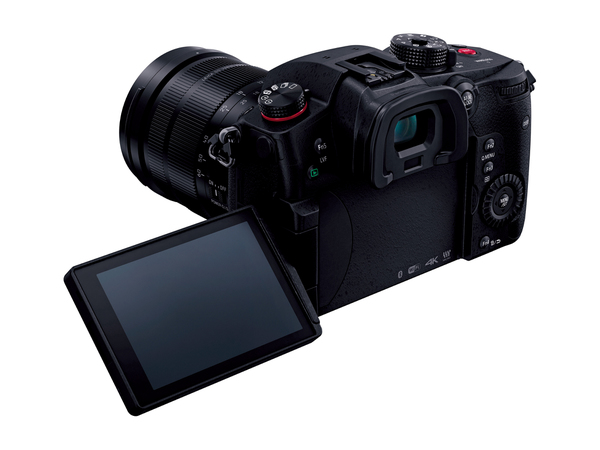 ASCII.jp：パナソニックの高感度ミラーレス一眼「LUMIX GH5S」が日本で
