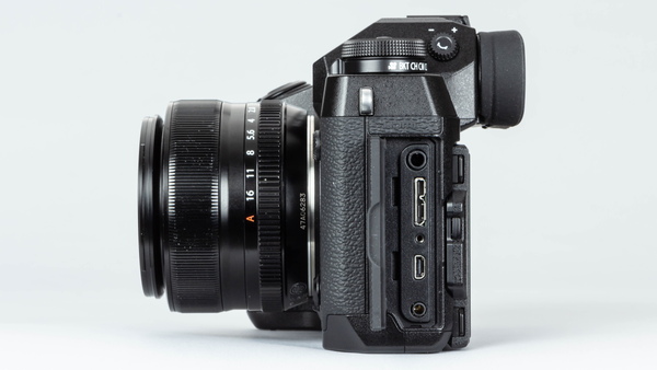 富士フイルムのミラーレス一眼をおすすめする理由 「X-H1」の機能で