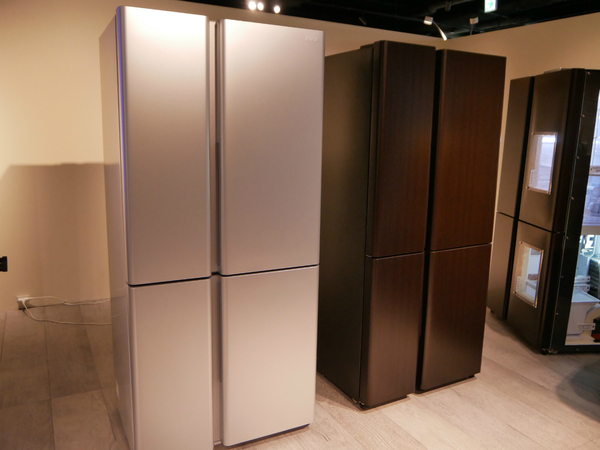 ASCII.jp：深澤直人が冷蔵庫を家具としてデザインした理由 (1/4)