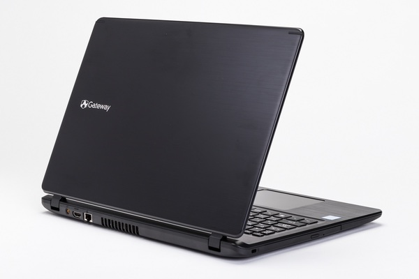 ASCII.jp：11万円台でCore i5とOffceを搭載するGatewayのA4ノートPC