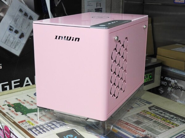 ASCII.jp：InWinのMini-ITXケース「A1 PLUS」に新色ピンクが登場