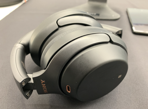 ASCII.jp：ソニー「WH-1000XM4」を試聴レポ、業界最高クラスノイキャン