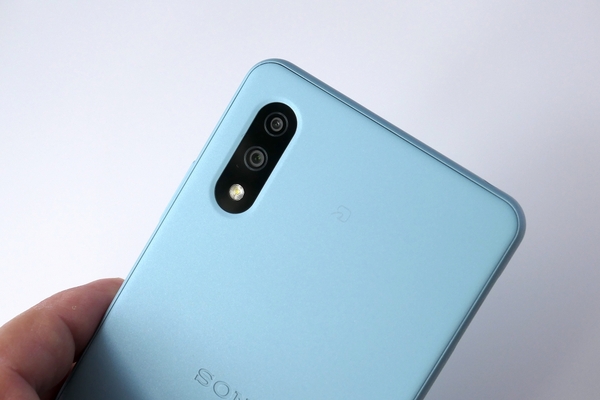 ASCII.jp：Xperiaなのに約2万円！ 「Xperia Ace II SO-41B」はどんな人