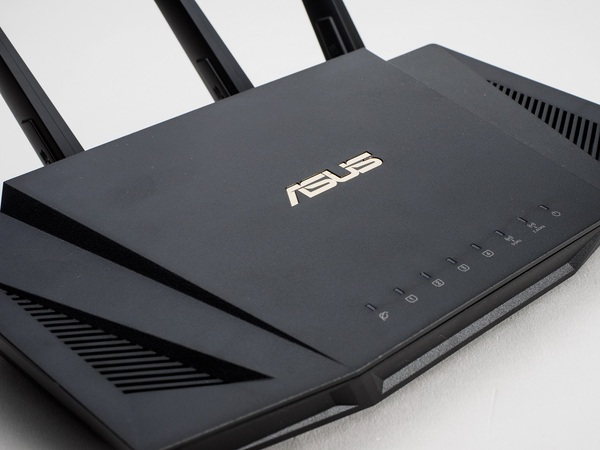 ASCII.jp：実効速度でWi-Fi 5の3倍速いことも！1万円台のWi-Fi 6