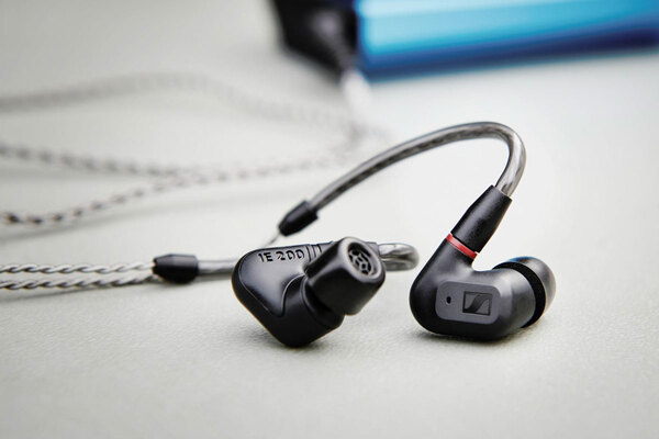 ASCII.jp：ゼンハイザーが「IE 200」を発表、2種類の音が楽しめる新