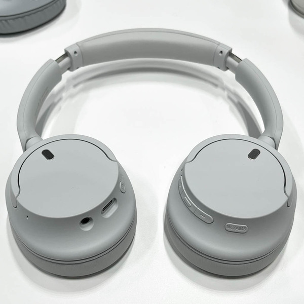 ASCII.jp：ソニー、NC搭載で最軽量ヘッドホン「WH-CH720N」と小型