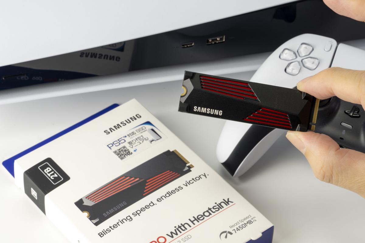 Samsung 990 PRO with Heatsink 2TBの挙動をPS5で確認 - 週刊アスキー